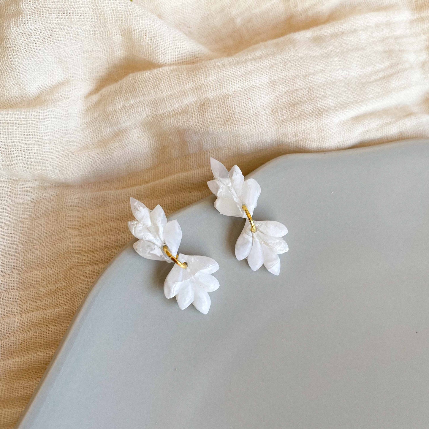 White Crystal Mini Double Leaves