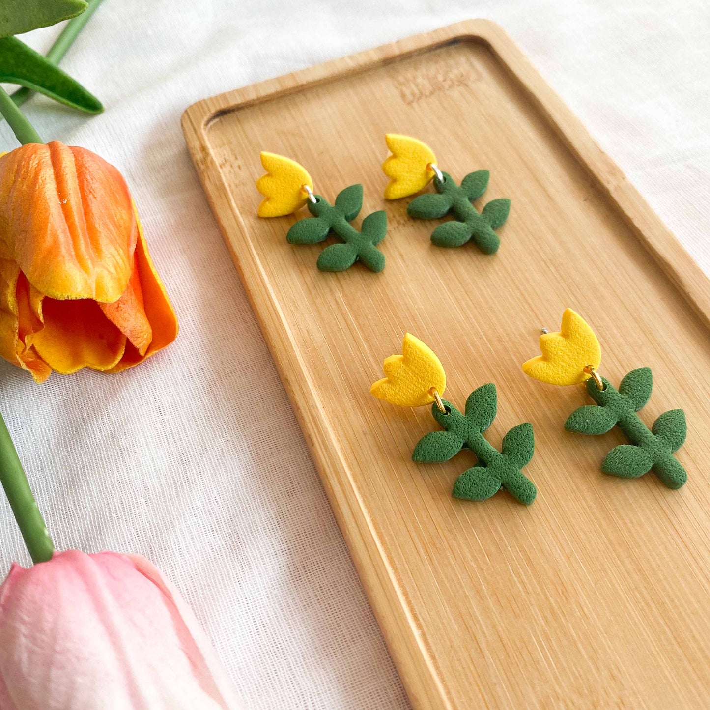 Spring Tulips - STUDS